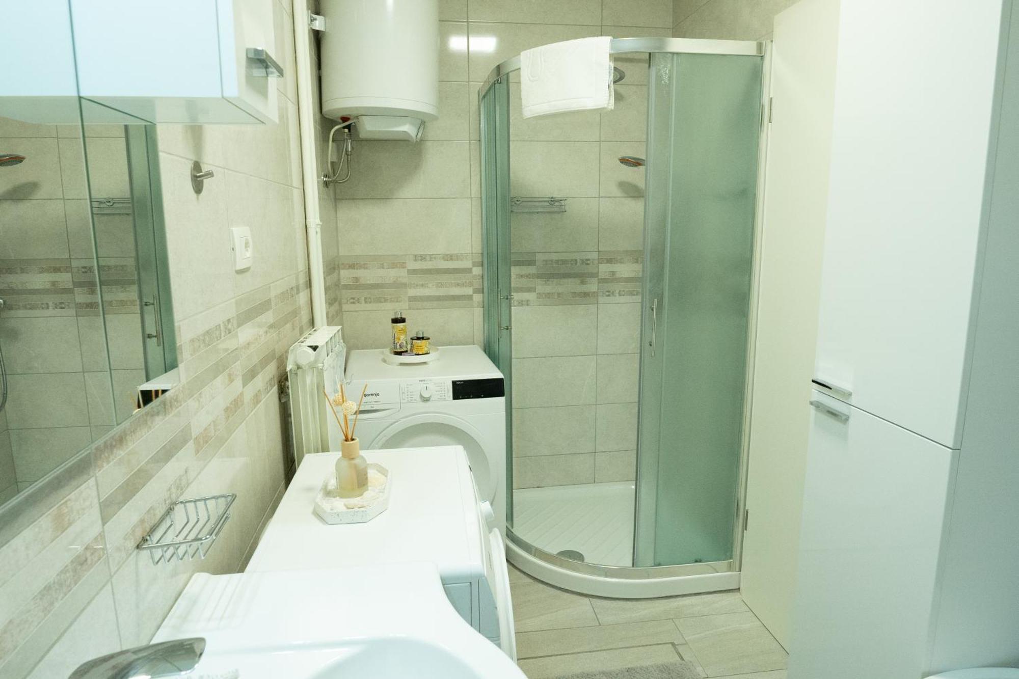 Apartma Alina *